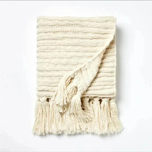 NWOT Raised Striped Chunky Knit Throw
Blanket Cream - Studio McGee - Picture 1 of 5